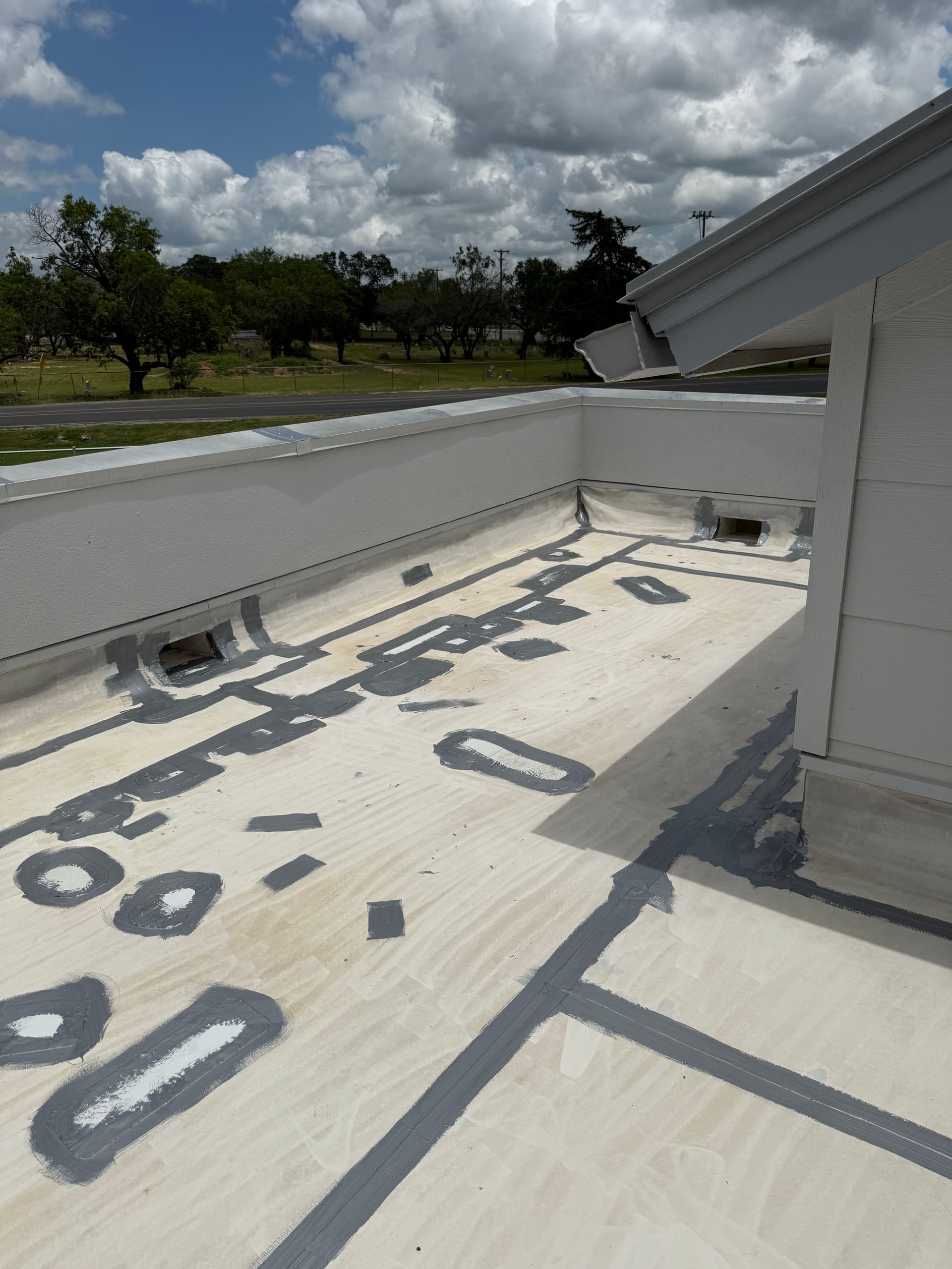 Gallery photos for TPO Flat Roof Coating Restoration Done Right: Image #2
