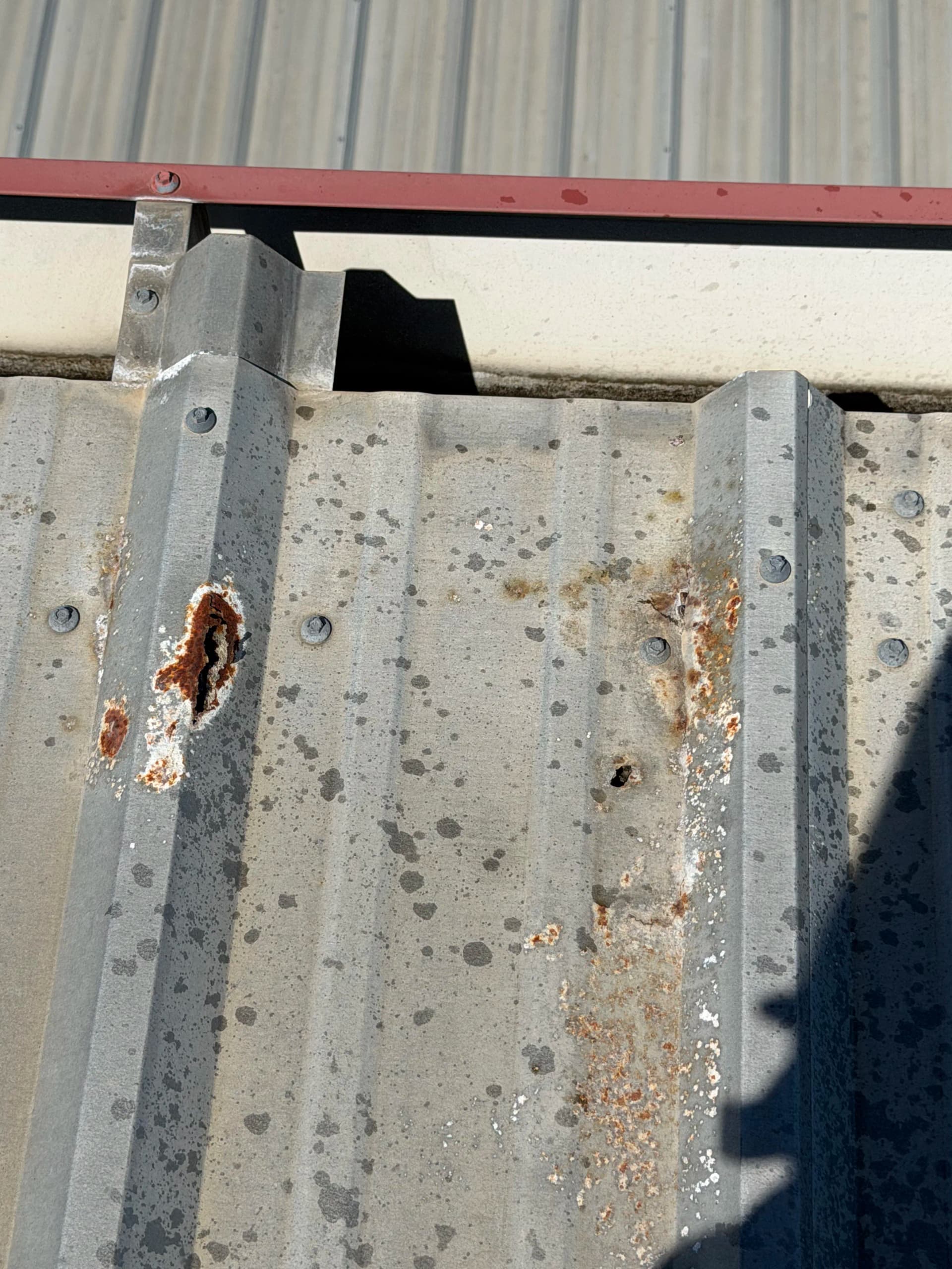 Gallery photos for Large Commercial Metal Roof Coating Done the Right Way: Image #1