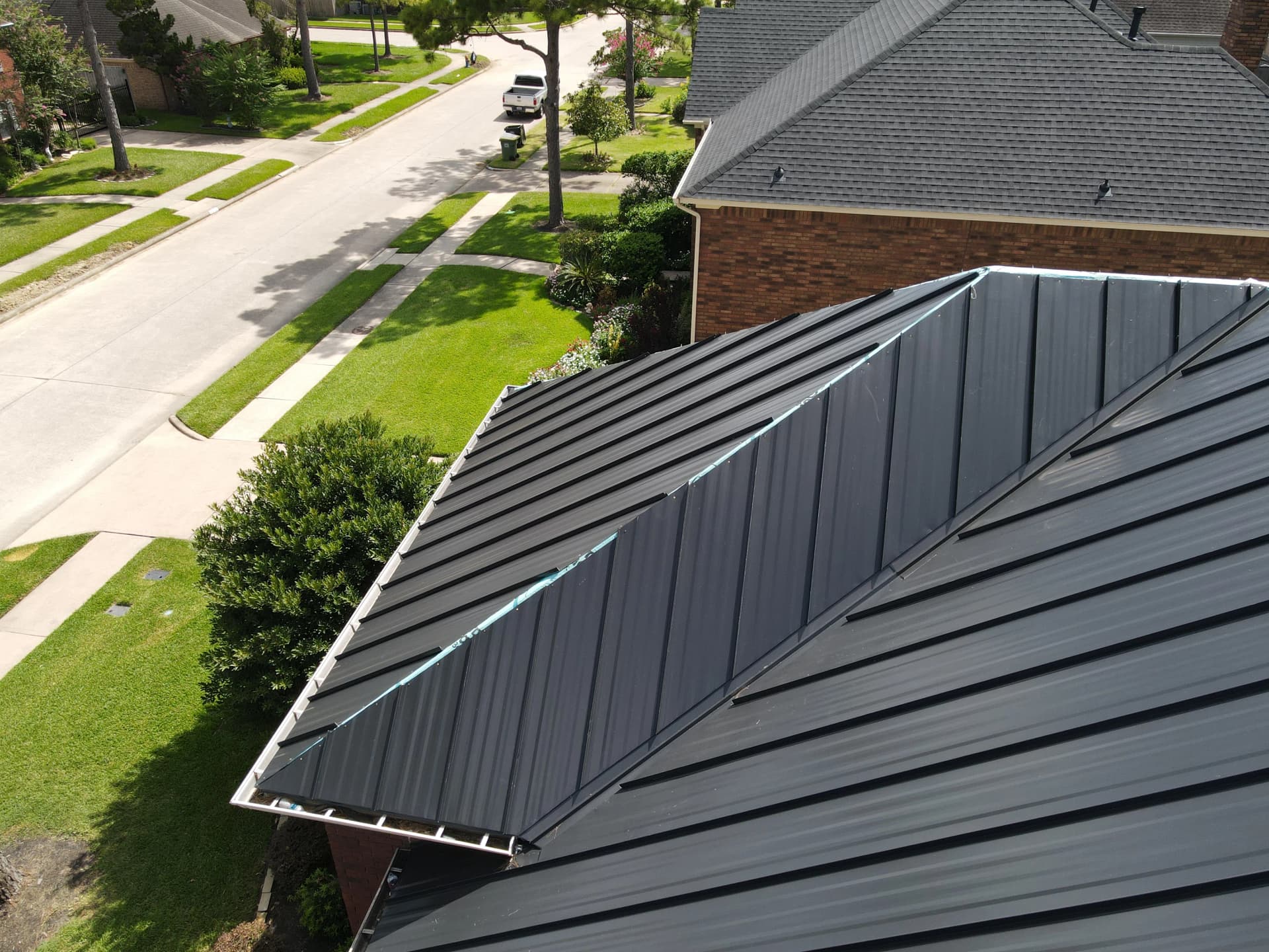 Gallery photos for Standing Seam Metal Roof Installation Done Right: Image #2