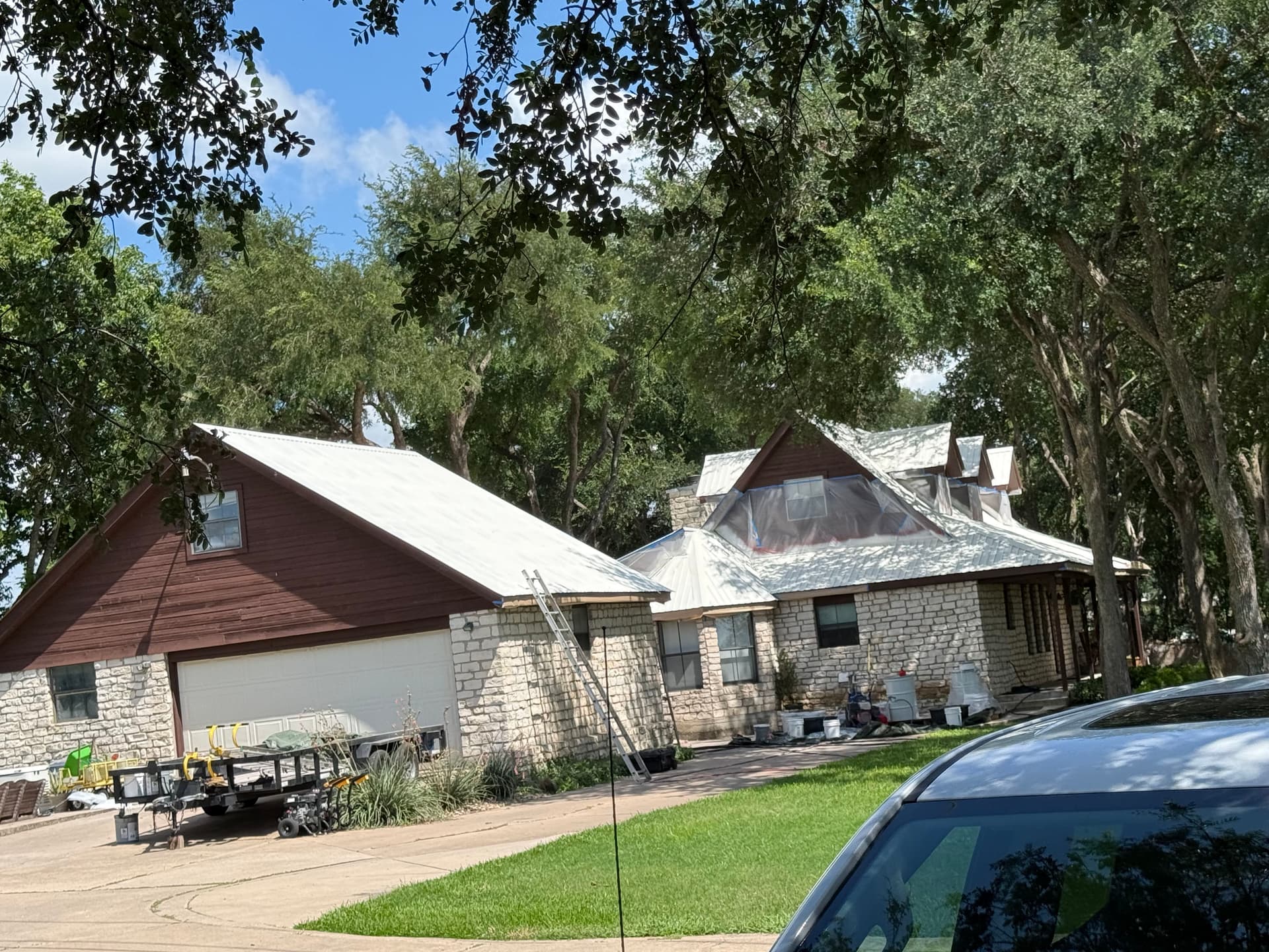 Gallery photos for Acrylic Roof Coating on a Metal Roof for Rio Blanco Roofing: Image #5
